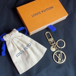 ✨ AUTHENTIC ✨ Louis Vuitton Circle Bag Charm & Key Holder